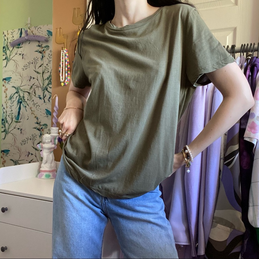 tshirt with back details